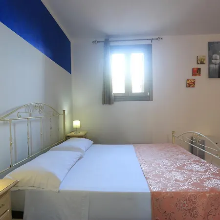 ベッド・アンド・ブレックファスト Allu Ruvezzu 4*