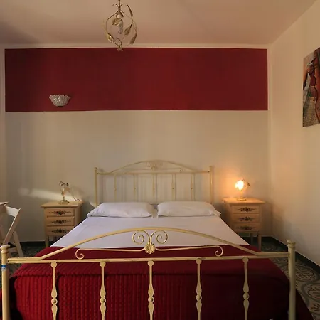 ベッド・アンド・ブレックファスト Allu Ruvezzu 4*